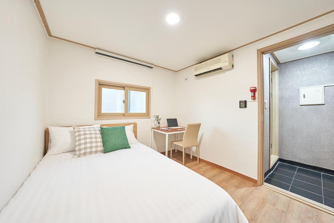 K'Stay Sinchon Seoul Exteriör bild