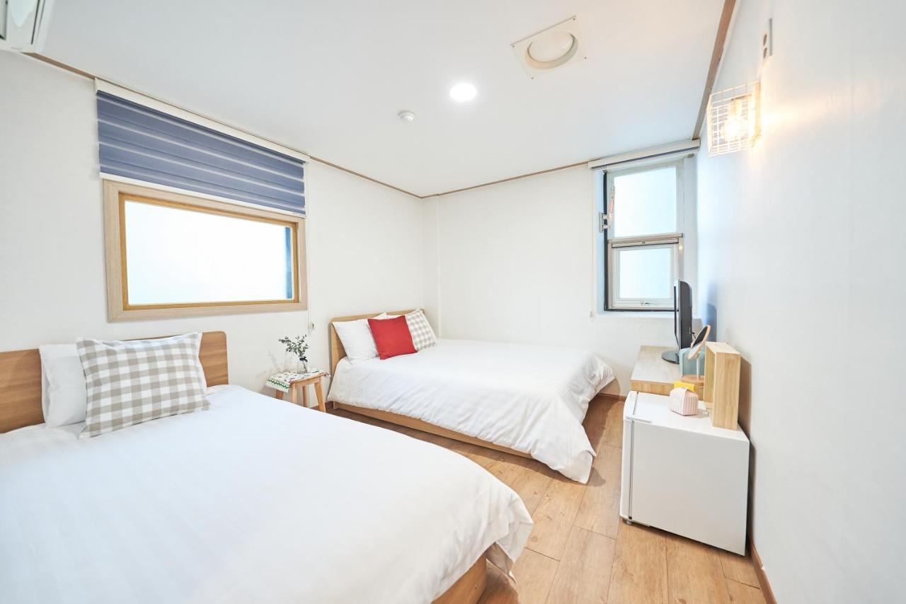K'Stay Sinchon Seoul Exteriör bild