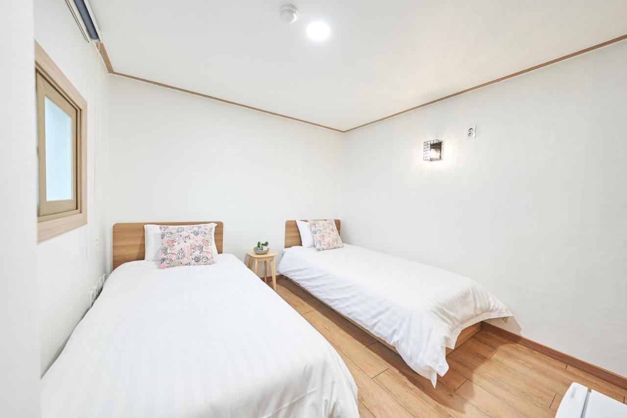 K'Stay Sinchon Seoul Exteriör bild